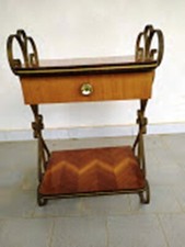 COMODINO con due mensole e cassetto in legno e ferro battuto 