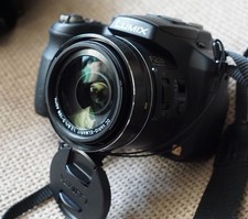 Panasonic Lumix DMC-FZ200 24x