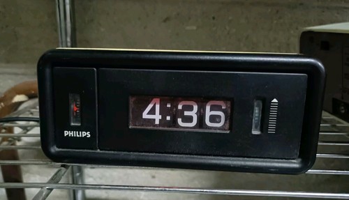 Vintage philips flip clock - vintage,