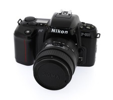 Nikon F-601 + Sigma UC zoom