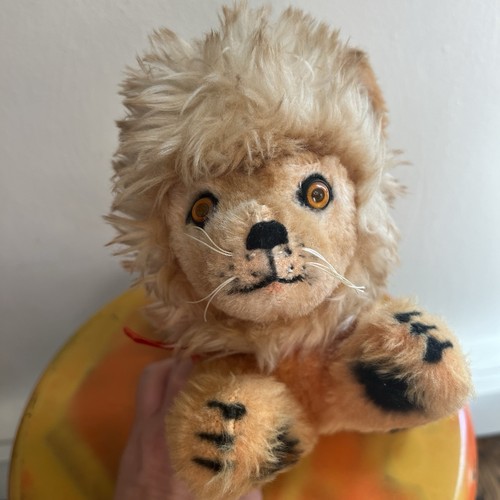 Vintage trudy toy lion - vintage,