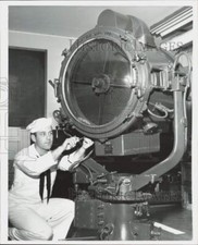 1952 Press Photo R. J