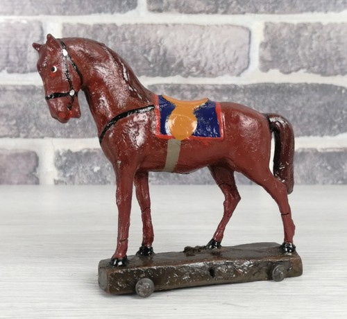 Cavallino cartapesta - di,