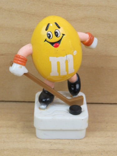 Vecchio gadget mascotte ms - mascotte, m&ms