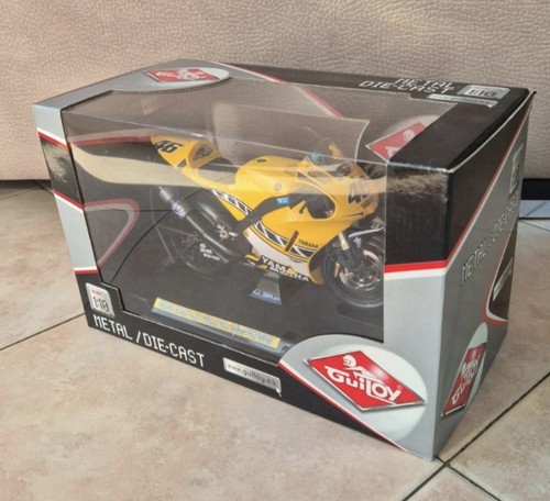 Yamaha yzr valentino rossi - m1,