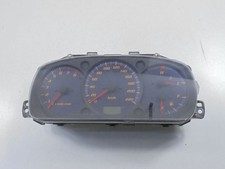 Daihatsu YRV 2001 tachimetro