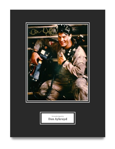 Dan aykroyd signed 16x12 mount - dan,