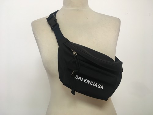Balenciaga borsa cintura - balenciaga,