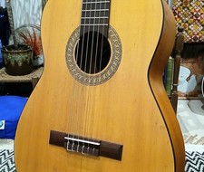 chitarra classica Hofner vintage anni 70. Allestimento nuovo. Bellissimo strumento 