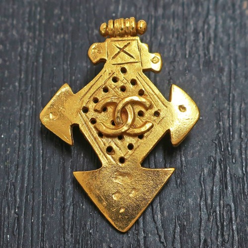 Spilla vintage chanel placcata - spilla,