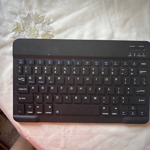 Tastiera bluetooth - 🔋,