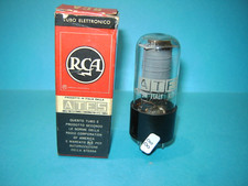 una valvola RCA ATES tipo