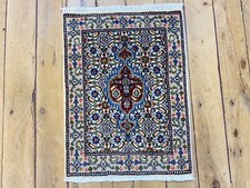   Tappeto orientale annodato a