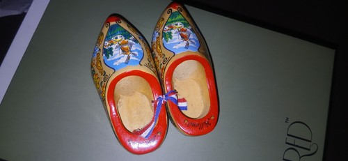 Hand painted souvenir dutch - hand-painted,