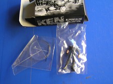 STATUINA DI KEN IL GUERRIERO