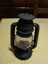 Antica Lanterna a petrolio in lamiera e vetro