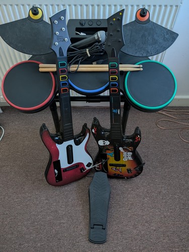 Wii guitar hero - world, tour