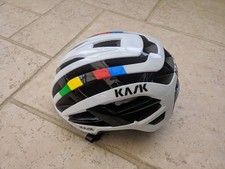 Cappello protezione casco bici