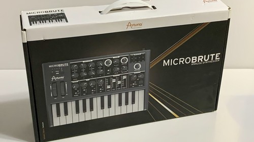 Box arturia microbrute - in-box,