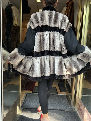 Chinchilla con giacca - con, in