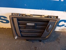 Bocchetta Aria Cruscotto Laterale BMW 320 anno 2012 SW F31 cilindrata 1995