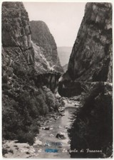 DINTORNI DI ARCEVIA - LA GOLA