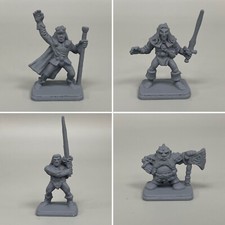 4 Heroquest Heroes Modelli MB Giochi Warhammer Fantasy Workshop Gioco da Tavolo