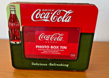 COCA COLA SCATOLA LATTA CON COPERCHIO PORTAFOTO IDEA REGALO CM 20 X 16,5 X 5,