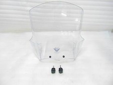 parabrezza con piccoli graffi