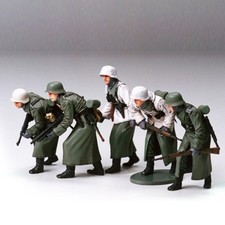 Tamiya 35256 - 1/35 fanteria tedesca inverno - WW2 modellismo figure kit di montaggio