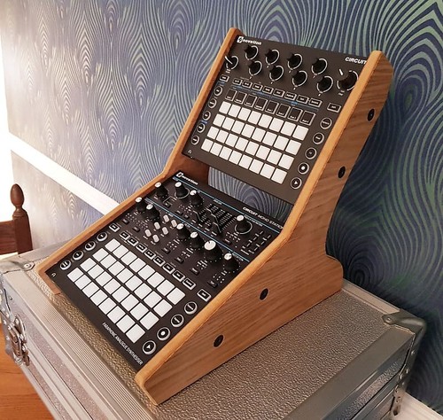 Novation circuit monostation - novation,