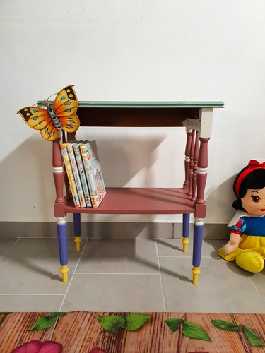 Tavolino per bambini - in, legno
