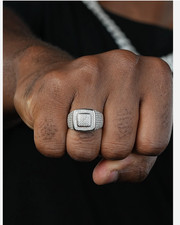 Anello uomo hip hop ghiacciato