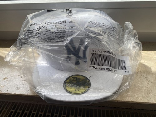 Supreme new era - new, yankees