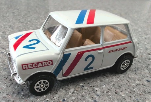 Corgi british leyland mini - british,