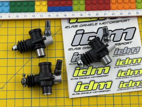 Carburatori per motori - , a