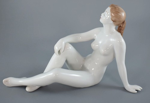 Figurina porcellana femminile - porcellana,