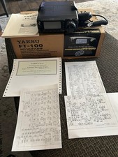YAESU FT-100 HF/VHF/UHF ricetrasmettitore ultra compatto radioamatore prosciutto n scatola originale