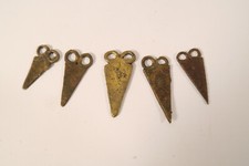 5 vecchi ciondoli curiosi HB23