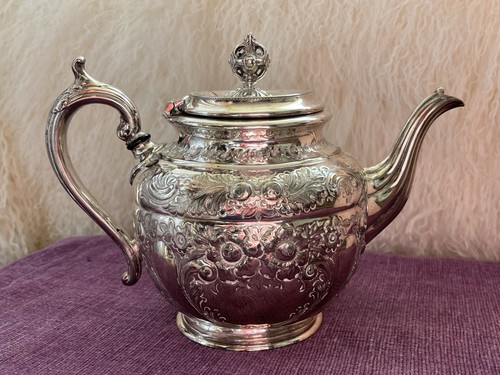 Antica teiera repousse - antica,
