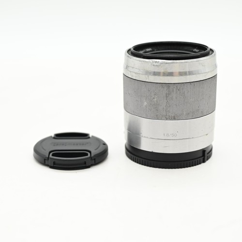 Sony 8 e obiettivo - f1.8,