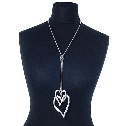 Collana lunga con ciondolo