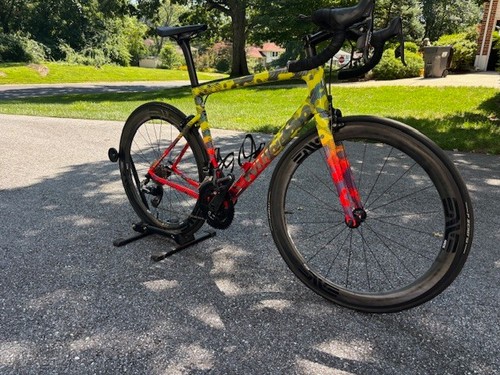 Bicycle 2020 specialized - bicycle,