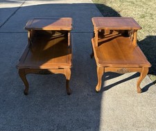 Coppia di tavolini vintage MCM