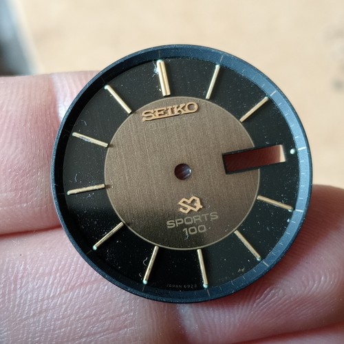 Seiko quartz sports 100 r - 100,