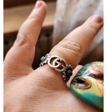 Anello Gucci Logo GG Fiori e Gemme In Argento. Misura 16