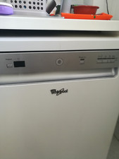 Lavastoviglie whirlpool 6° senso 13 coperti poco usata
