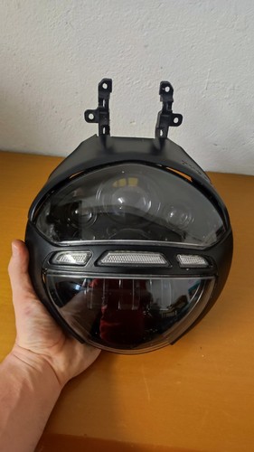 Faro full led - 696, 796