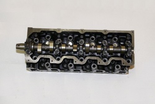 Testa cilindro motore