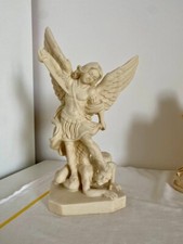 Sculpture San Michele e Lucifero, L.Toni 1960x, Vintage. Alabaster mix.